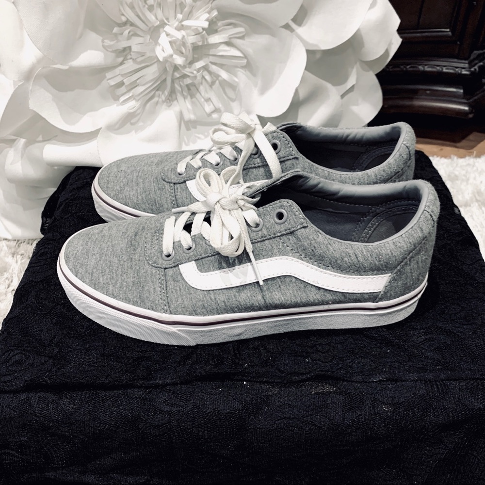 Vans Ward Off The Wall Gray Trainers Sneakers